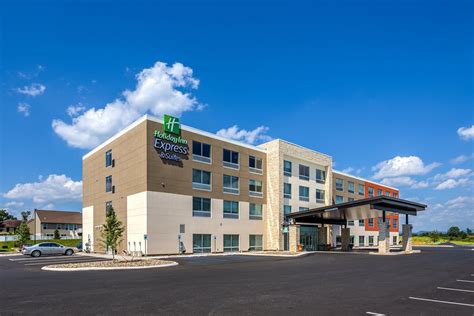 holiday inn lewistown pa.